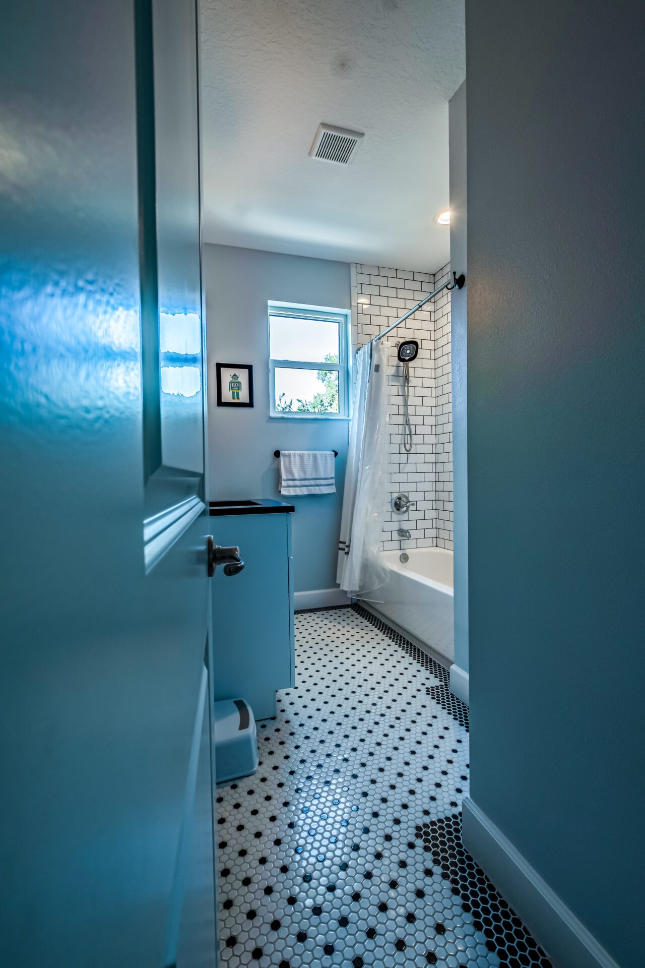 TampaHeights_15_Edited Bathroom with glass door